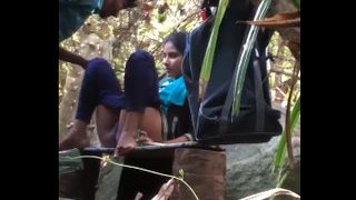 College girl sex video with his lover in jungle by bunking class